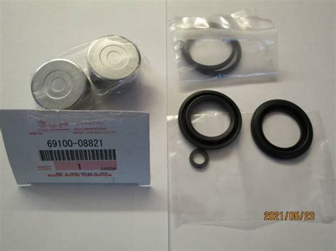 Rear Caliper Piston And Seal Set Spare Parts Motorcycle Online Uk