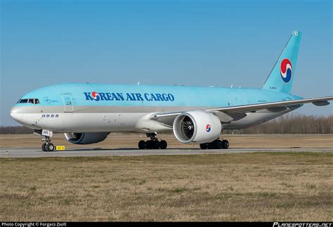 HL8285 Korean Air Lines Boeing 777 FB5 Photo By Forgacs Zsolt ID