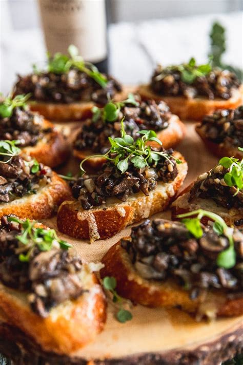 Mushroom Bruschetta Recipe - CookCrews.com