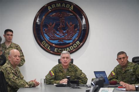 Comandante General del Ejército visita las unidades de la Segunda