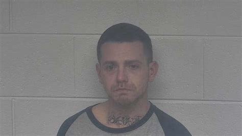 BOONE COUNTY MAN FACING NUMEROUS CHARGES FOLLOWING POLICE CHASE THRU