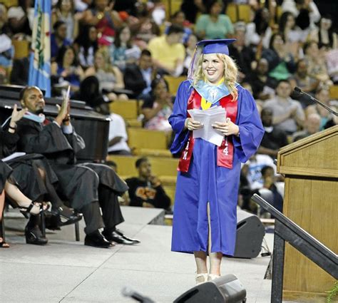 Photo Gallery: Memorial High School Graduation | Archive | tulsaworld.com