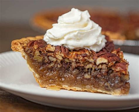 Pecan Pie | FaveSouthernRecipes.com