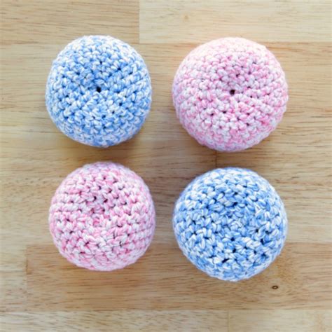 Crochet A Day Easy Crochet Hacky Sack Make And Takes