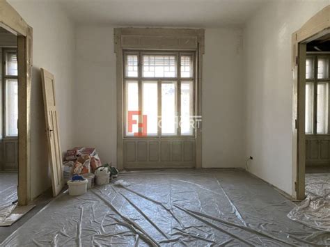 Apartament De Vanzare In Cladire Istorica Mp Utili Ofera Ro