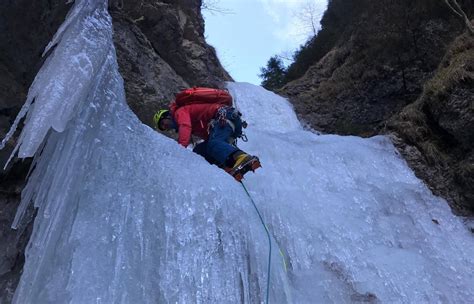 Eisklettern Rund Um Gr Den Mit Erfahrenem Bergf Hrer Aus S Dtirol