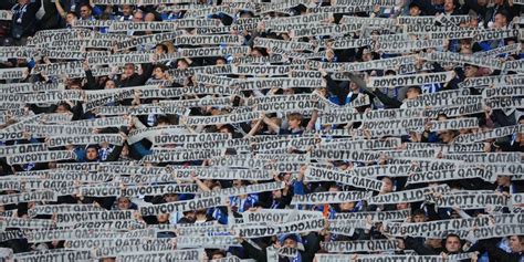 Erneut Fan Proteste Gegen Wm In Katar