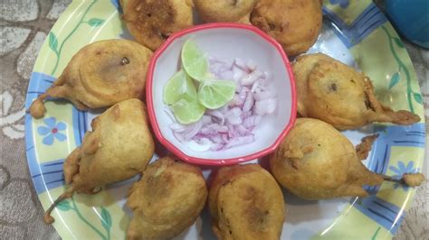 Baingan Ke Pakode Brinjal Pakora Recipe With Spicy Red Chutney Must