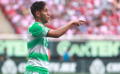 Santos Laguna Gael Sandoval Ve Bien Al Guerrero Para El Cierre Del