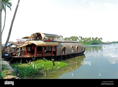 The houseboats in Kerala, south India Stock Photo - Alamy