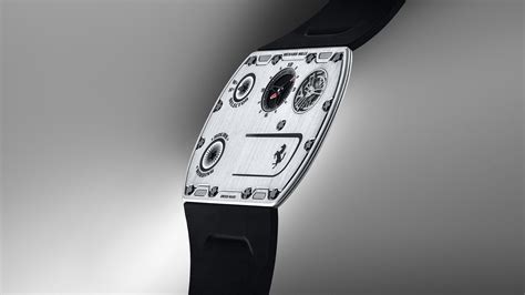 Richard Mille dévoile la RM UP 01 Ferrari une montre ultra plate de 1