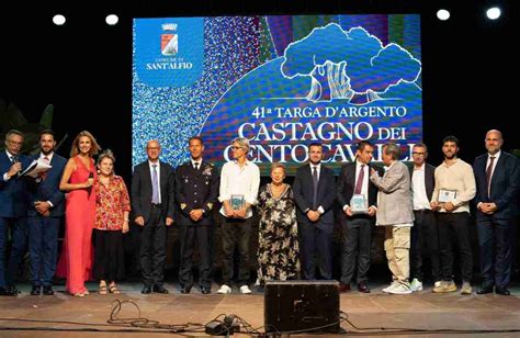 Premio Castagno Dei Cento Cavalli Da Qui L Invito Siciliano Alla Pace