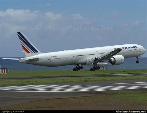 F GSQN Air France Boeing 777 300ER At Roland Garros Saint Denis