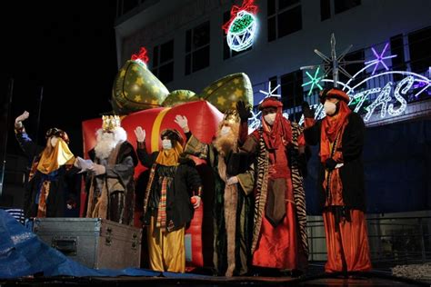 Los Reyes Magos Llegaron A Arganda A Pesar De La Lluvia Ayuntamiento