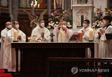 Los católicos surcoreanos lamentan el fallecimiento del cardenal