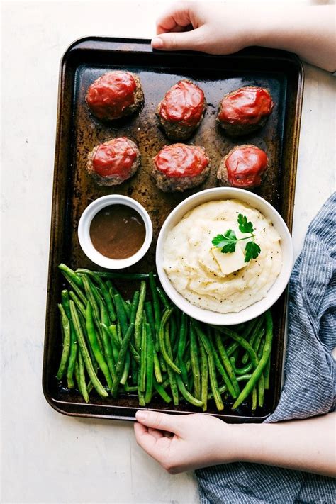 Mini Meatloaf {One Pan} - Chelsea's Messy Apron