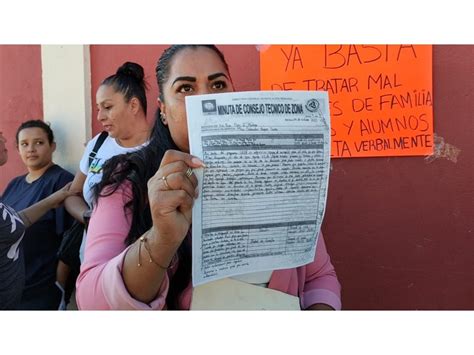 Cierran Madres De Familia Escuela Francisco I Madero