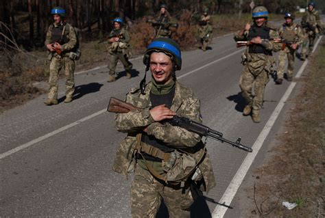 American In Ukraine Details Fighting Unarmed Russians It S Just