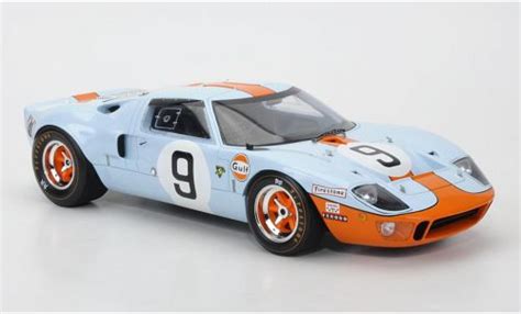 Miniature Ford Gt40 1 18 Solido Mk I Blanche Bleue 1968 Voiture