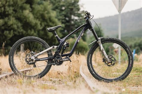 Bike Check Thomas Genon S Gt Fury Red Bull Hardline Tasmania Pinkbike