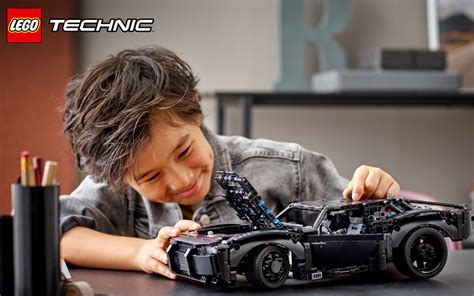 This LEGO Technic Batmobile replica is inspired by the latest onscreen ...