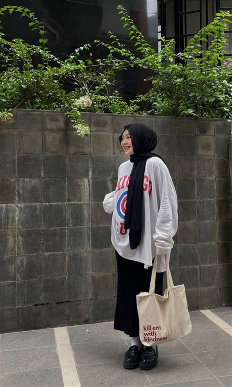 Pin Oleh Shalsabila Di Fit Inspirasi Fashion Hijab Mode Gaya Model