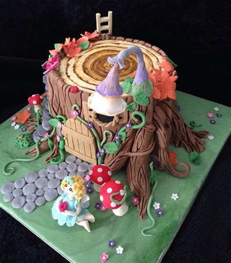 Fairy house cake - Decorated Cake by Craftycakes - CakesDecor