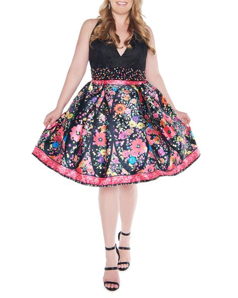 Mac Duggal Plus Size Lace Bodice V Neck Floral Fit And Flare Dress In