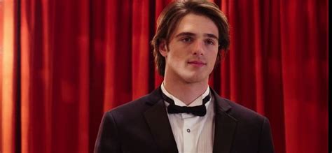 Jacob Elordi. Noah Flynn. The kissing booth Patrick Nagel, Kissing ...