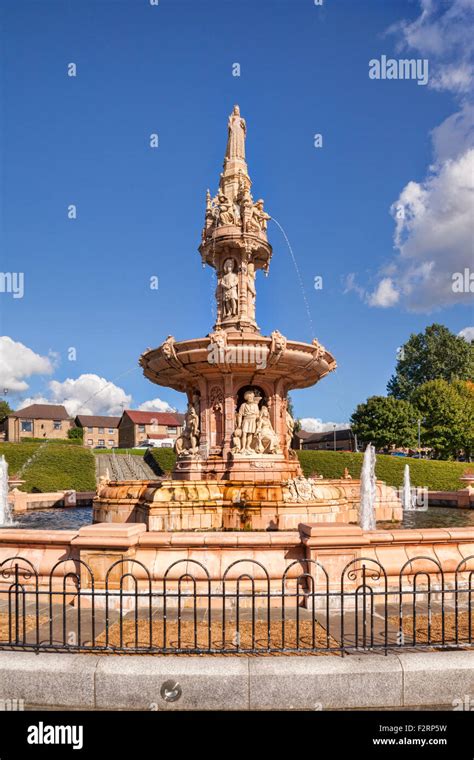 Doulton Fountain, Glasgow Green, Glasgow, Scotland, UK Stock Photo - Alamy