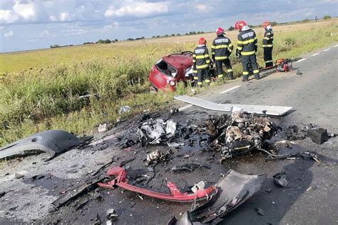 Accident grav pe o șosea din vestul țării Un om a murit mai multe