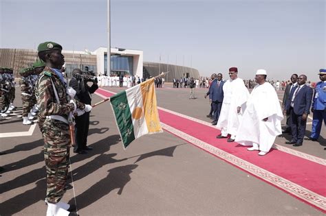 Arrivée du Président de la République S E M Alassane OUATTARA à