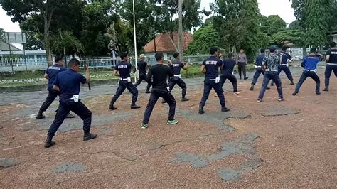 Pelatihan Drill Borgol Dan Tongkat Polri Dlm Rangka Ulang Ahun Satpam