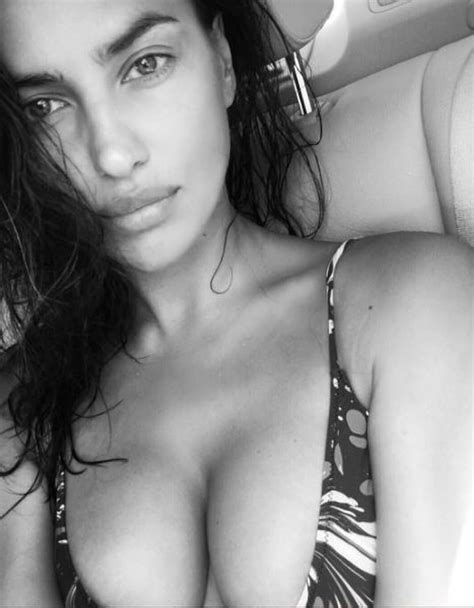 Irina Shayk Confonde Tutti Qual Il Suo Lato B