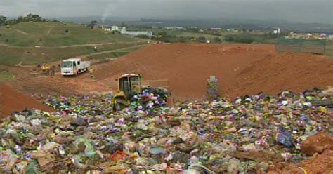 G1 Primeira Etapa De Limpeza Retira Quase 7 Toneladas De Lixo Do Rio