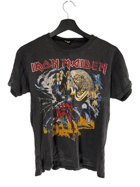 Se produkter som liknar Vintage iron maiden tröja Be på Tradera