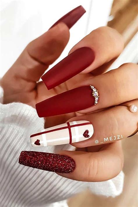 23 Beautiful Ways To Rock Red Coffin Nails Stayglam Unhas