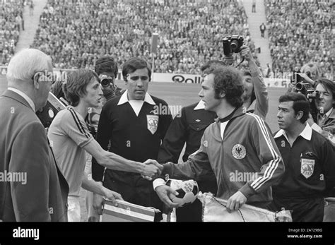 Beckenbauer 1974 hi-res stock photography and images - Alamy