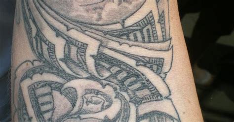 100 Dollar Bill Rose Tattoo Pinterest Notas De Dólar Dinheiro E Tatuagem De Dinheiro