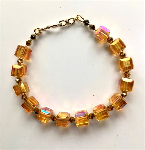 Simple Elegant Rainbow Faceted Glossy Glass Crystal Cube Beads Beaded