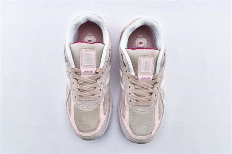 Кроссовки New Balance 990v4 Pink Ribbon Faded Rose купить оригинал цена в Москве и России с