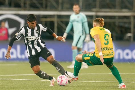 Botafogo perde o Cuiabá de António Oliveira e permite aproximação