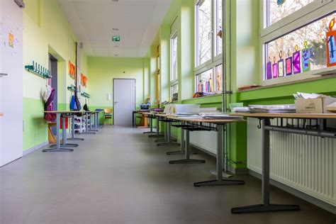 Flur Grundschule Wichern Architekturobjekte Heinze De