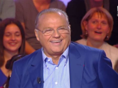 Christine Bravo tacle Gérard Louvin dans Touche pas à mon poste vidéo