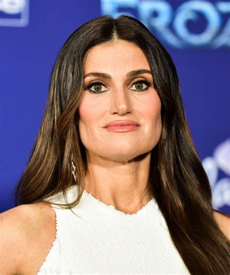 Idina Menzel – “Frozen 2” Premiere in Hollywood • CelebMafia