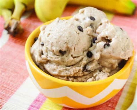 Glace banane et pépites de chocolat avec 2 ingrédients et sans sorbetière