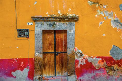 Colorful architecture on the streets of San Miguel de Allende Mexico ...