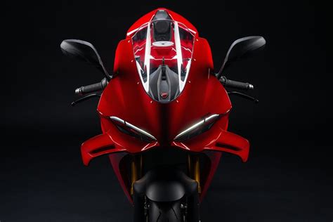 Ducati Panigale V4 2025 Dueruote