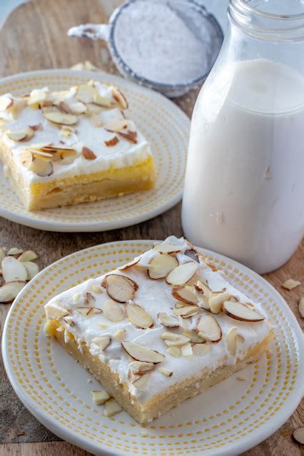 Almond Cream Cheese Bars