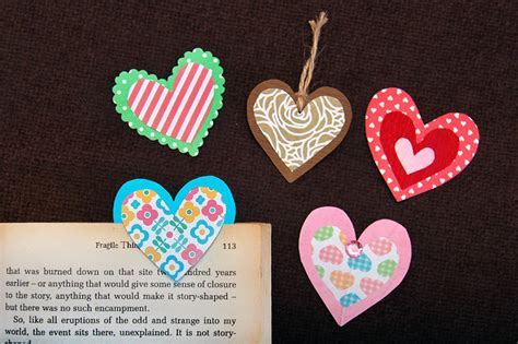 Paper Heart Bookmark | Kids' Crafts | Fun Craft Ideas | FirstPalette.com